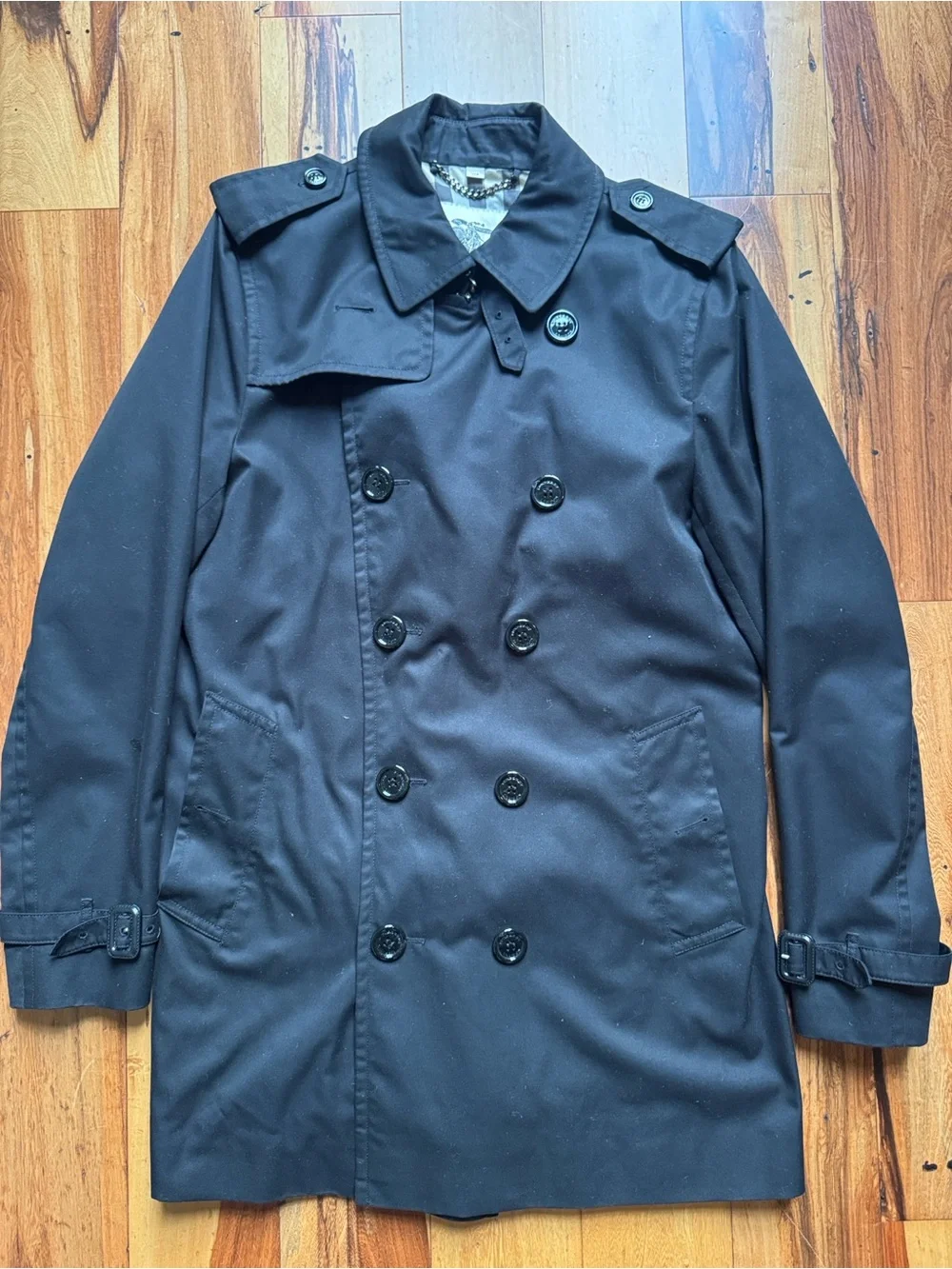 Burberry stunning kensington